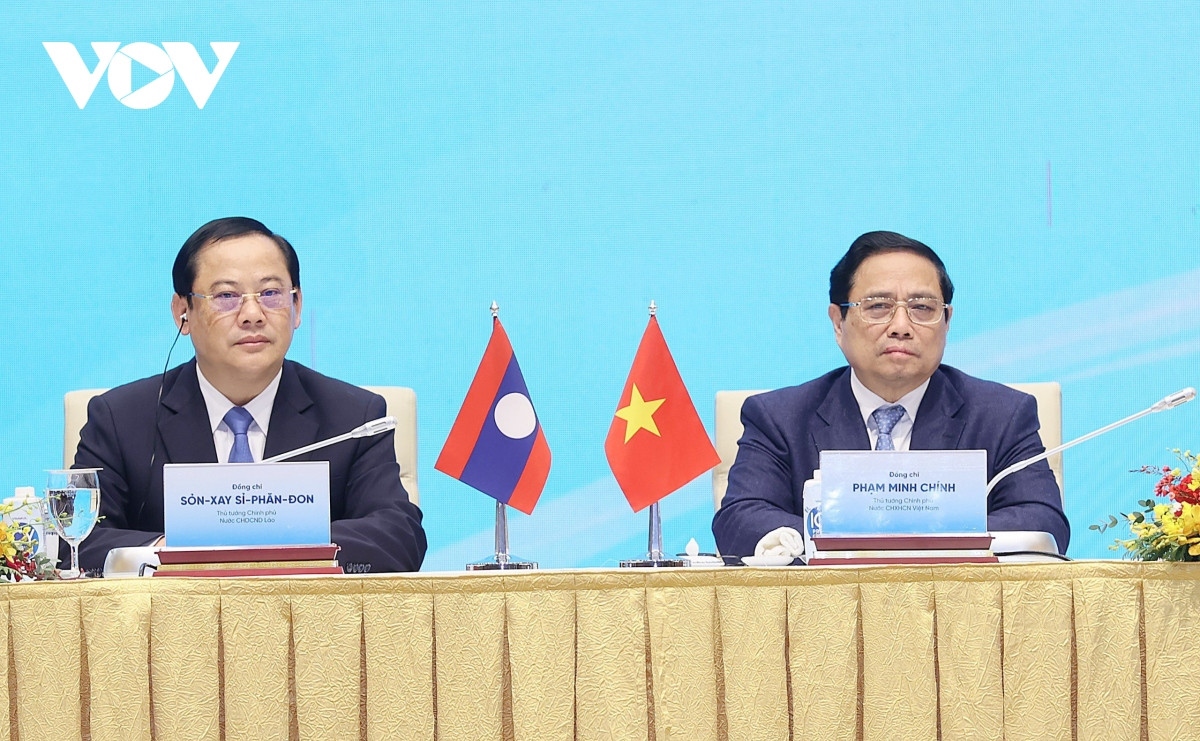 Laos pledges to promote Vietnamese investment projects